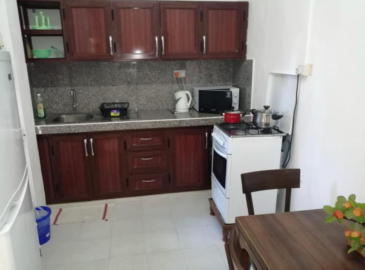Champs De Mars Apartment ปอร์ต หลุยส์ ภายนอก รูปภาพ